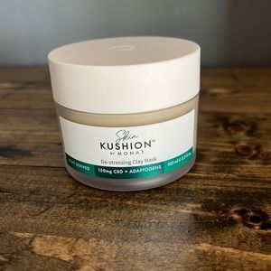 Monat Skin Kushion